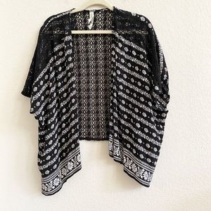 Aeropostale Black White Wrap Kimono Topper One Size Crochet‎ Gauzy